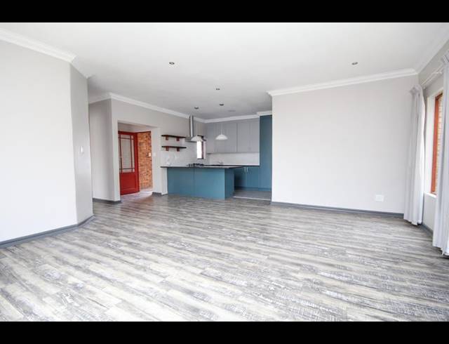 3 BEDROOM TOWNHOUSE FOR SALE IN THATCHFIELD